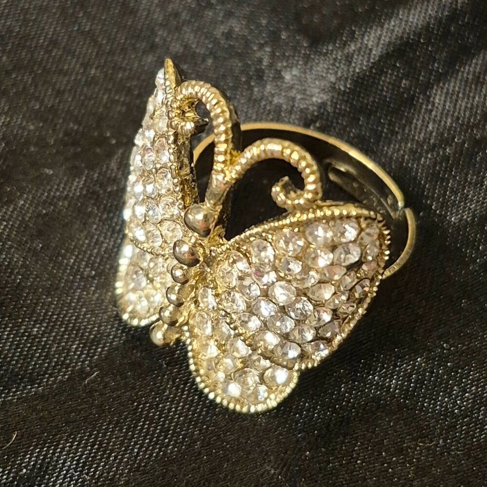 Gather Rings 🍄🧚‍♀️ Clear Rhinestones Butterfly Gold Tone Adjustable Ring - Picture 7 of 11